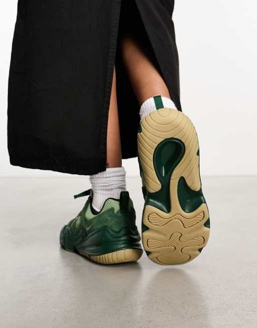 Dark green 2025 nike trainers