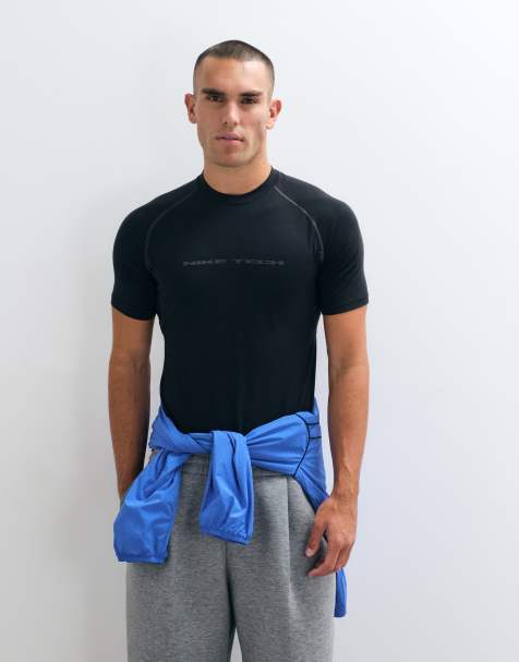 Nike Tech Pro T-shirt met borstlogo en muscle fit in zwart - view 1