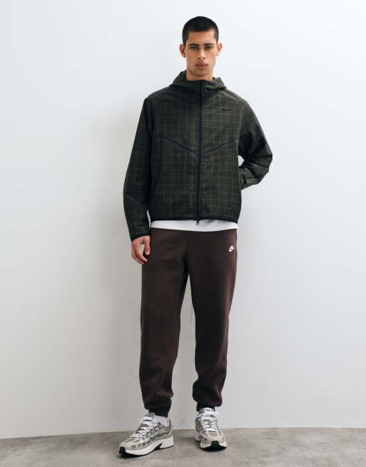 Nike Tech Shori full zip reflective jacket in khaki, 2 of 9