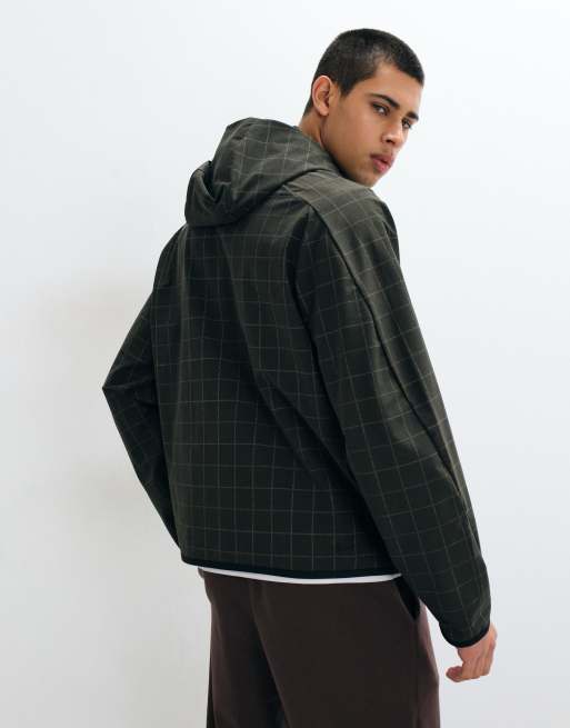 Nike Tech Shori full zip reflective jacket in khaki, 5 of 9