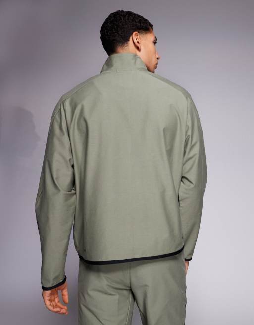 Nike – Tech Shori – Trainingsjacke in hellem Khaki mit durchgehendem Reißverschluss und Stehkragen, 3 von 5
