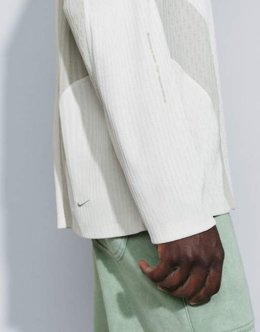 Nike Tech top à manches longues à logo Swoosh beige, 5 de 9
