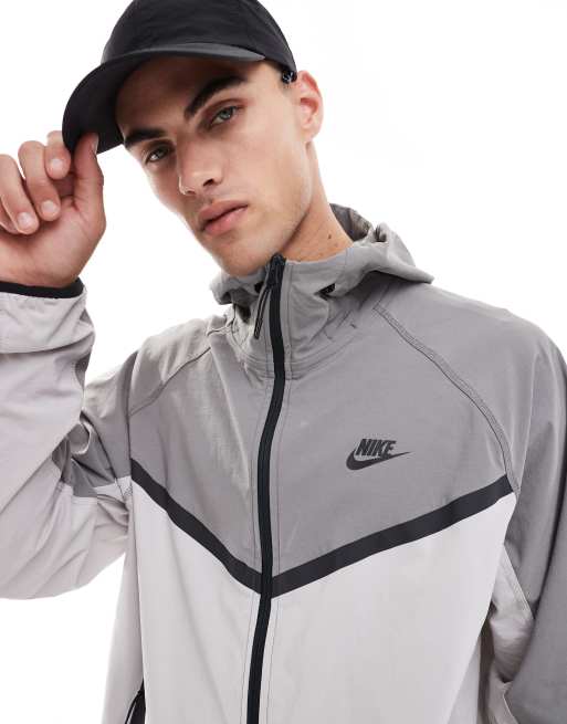 Nike windbreaker full zip hotsell