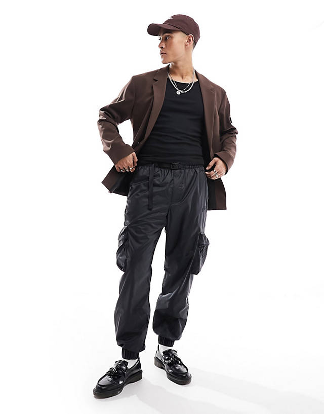 Nike - tech woven lined cargo trousers in black