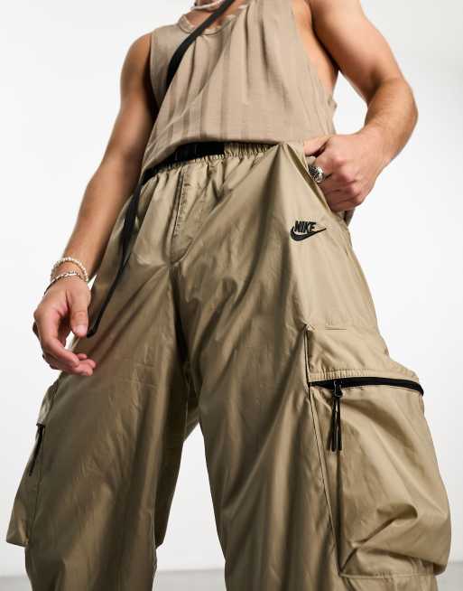 Nike Cargo Pants Tech Woven Lined - Khaki/Black