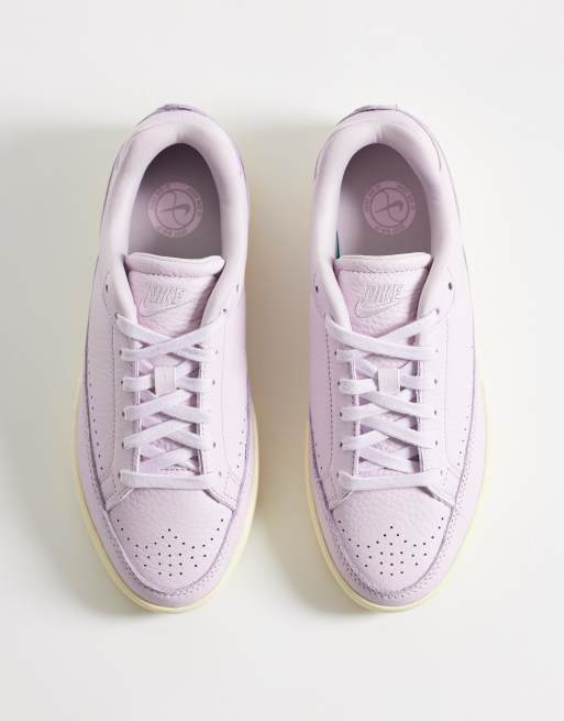 Nike Tennis Center sneakers in light pink, 2 of 5