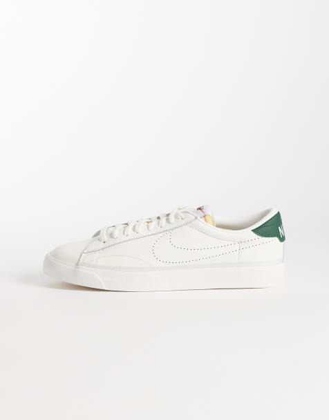 Nike – Tennis Classic AC Smash – Naturvita och gröna sneakers - view 1