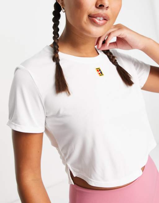 Nike hotsell heritage top