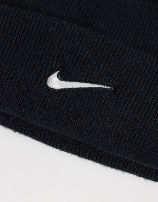 Nike Terra beanie in black, 2 of 3