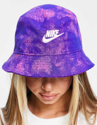 Nike tie-dye bucket hat in purple | ASOS