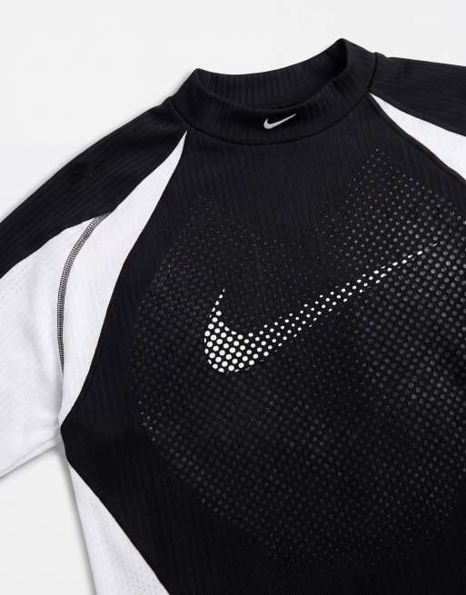 Nike top a maniche lunghe Tech con logo Swoosh in nero e bianco, 8 di 9