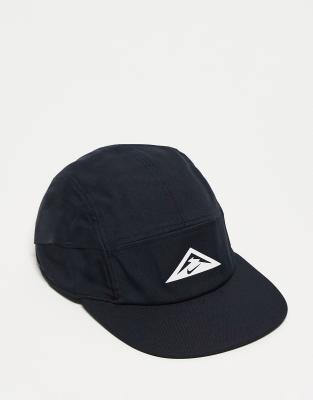 Nike trail clearance cap