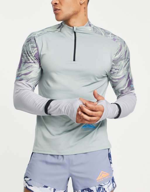 Nike Trail Running - Element - Lyseblå top med lynlås i halv længde