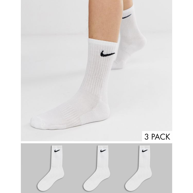 Nike store ribbed socks