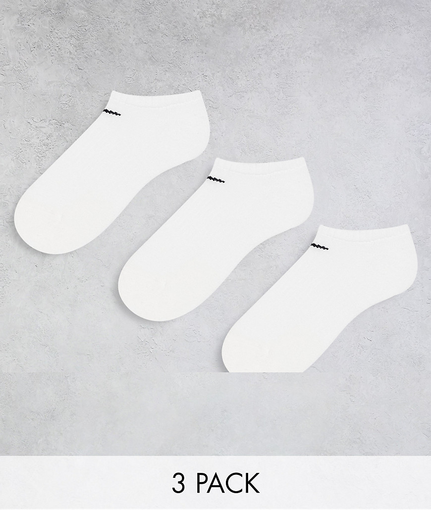 Nike Training 3 pack unisex everyday cushioned sneaker socks in white