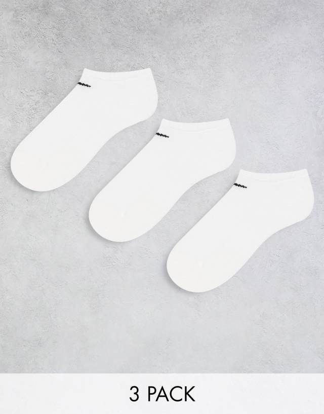 Nike Training 3 pack unisex everyday cushioned sneaker socks in white