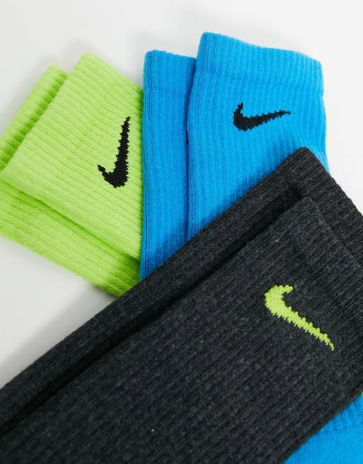 Black and cheap blue nike socks