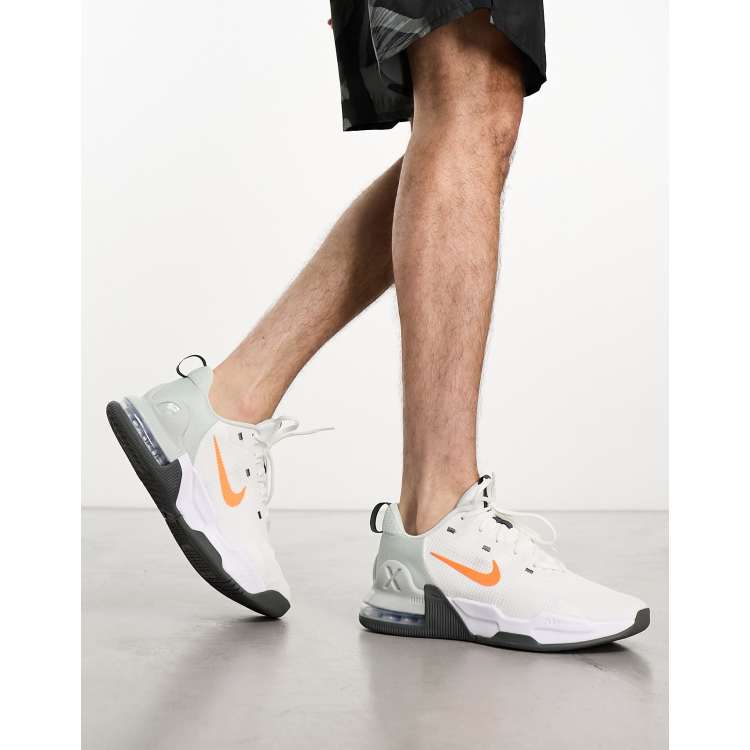 Nike Training Air Max Alpha 5 Sneaker in Triple Grau ASOS