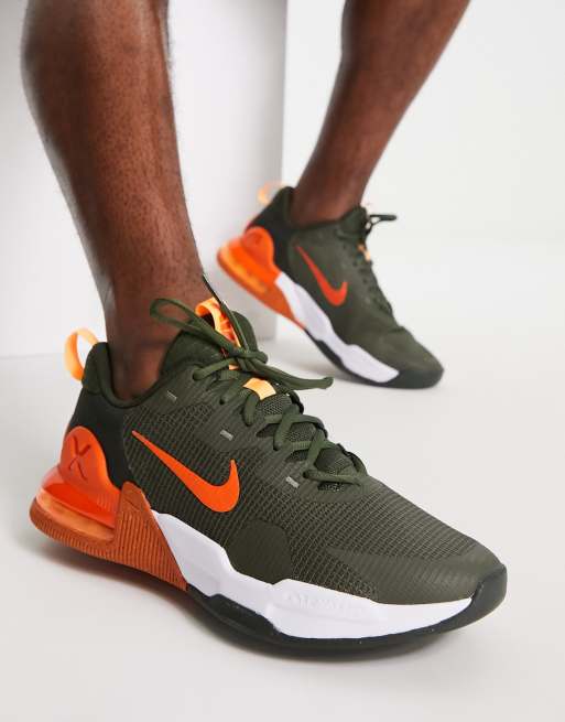 Nike Training Air Max Alpha 5 trainers in khaki and orange