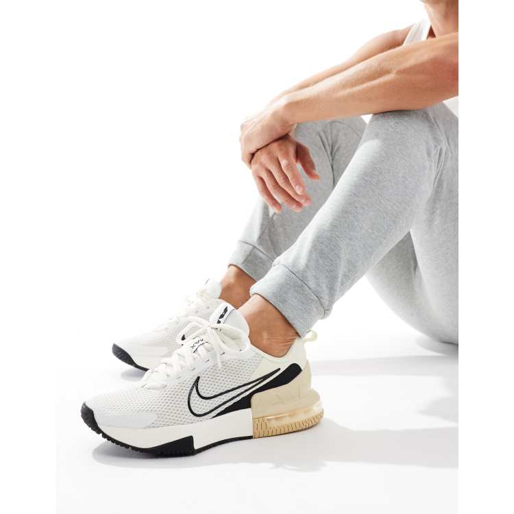 Nike Training Air Max Alpha Baskets Beige et noir ASOS