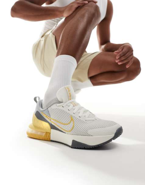 Nike Training - Air Max Alpha 6 - Baskets - Blanc et jaune - view 1