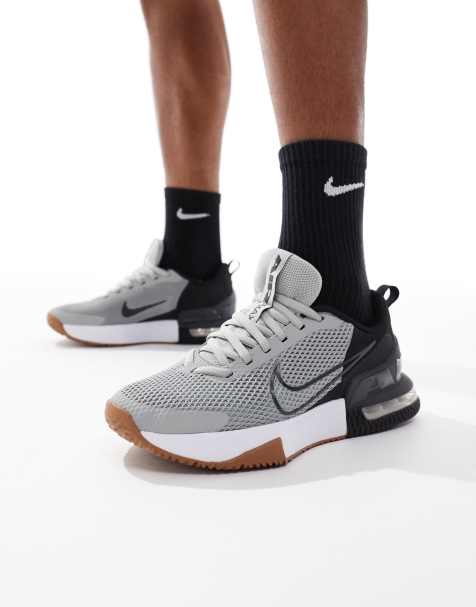 Nike Training - Air Max Alpha 6 - Grå og sorte sneakers - view 1