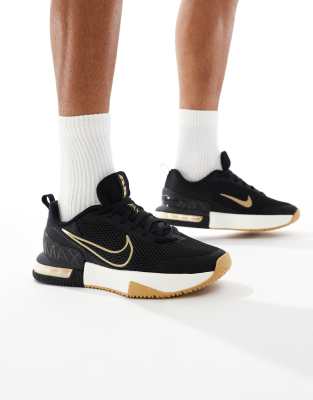 Training - Air Max Alpha 6 - Sneaker in Schwarz und Beige Schwarz MW 6.5