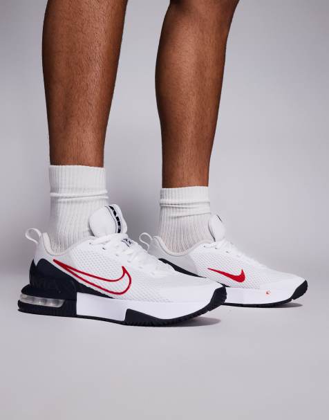 Nike Training – Air Max Alpha 6 – Sneaker in Weiß und Schwarz - view 1