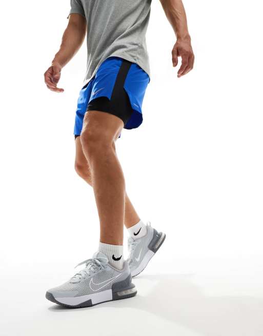 Nike Training Air Max Alpha sneakers in light gray and white ASOS