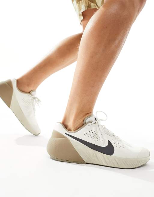 Nike zoom training women's best sale