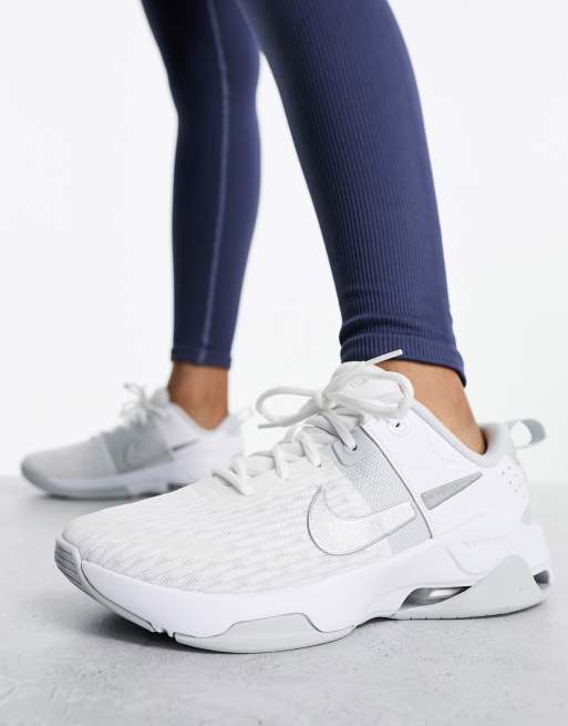 Nike zoom train clearance white