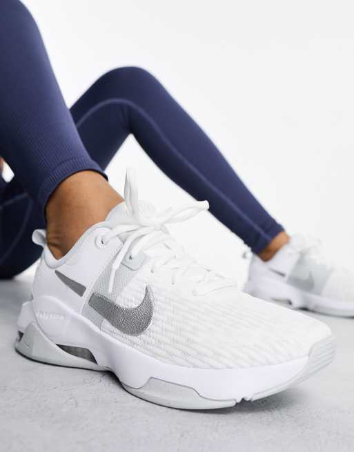 Nike bella hot sale trainer