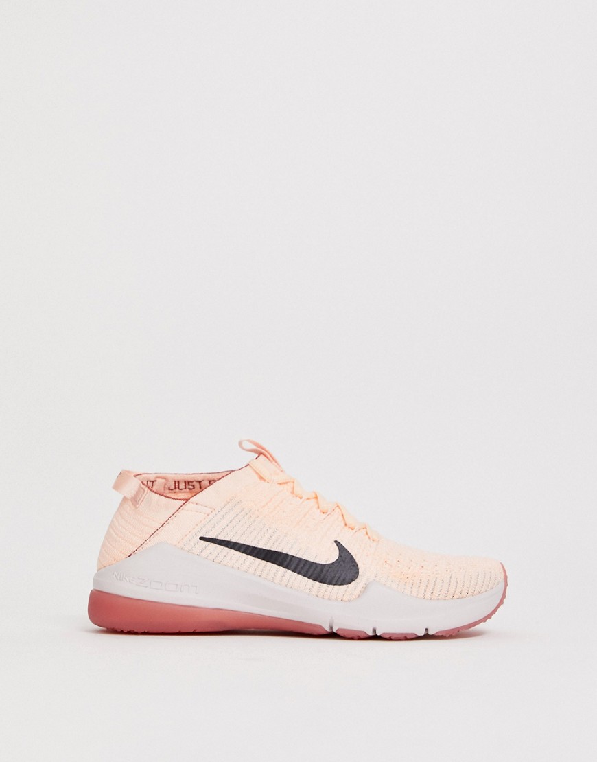 Nike Training - Air Zoom Fearless - Sneakers in roze