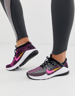 Nike Training - Air Zoom Fearless - Sneakers in zwart en oranje