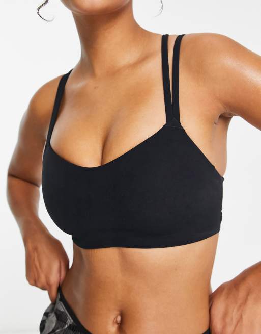 Nike Training Alate Trace Dri-FIT strappy light support sports bra in black