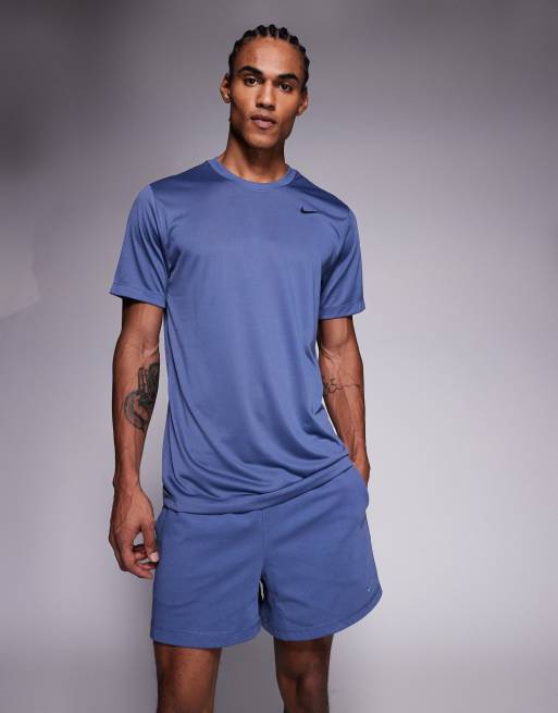 Nike Training Athletic Club 5 inch shorts in blue, 3 of 5