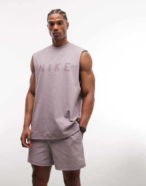 Nike Training - Athletic Club - Débardeur avec logo sur la poitrine - Violet - view 1