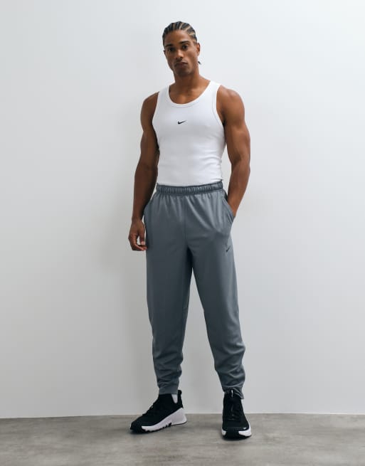 Nike Training Athletic Club ribbed vest in white, 2 of 5