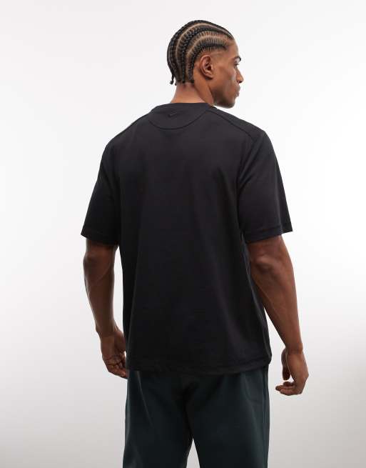 Nike Training - Athletic Club - T-shirt met geperforeerd geschreven logo in zwart, 3 van 5