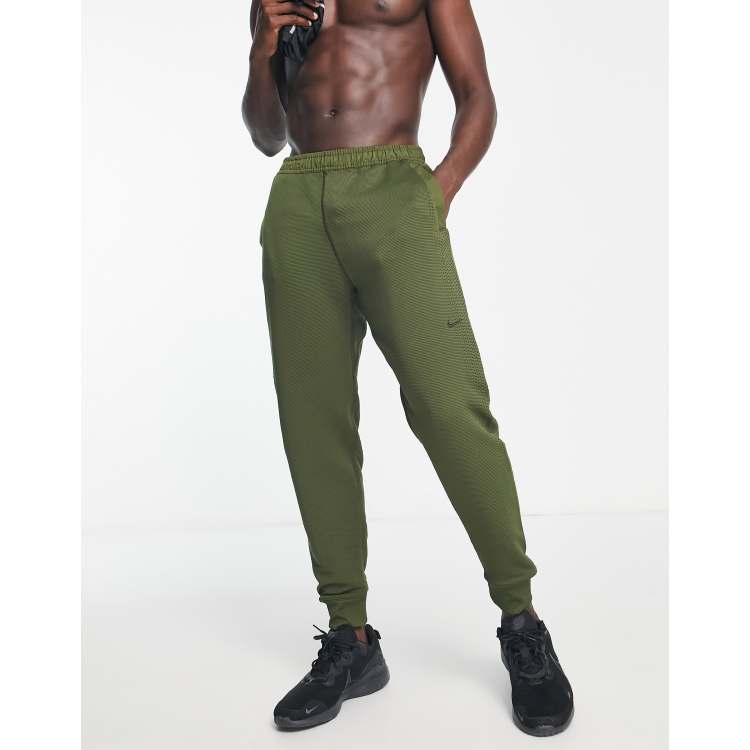 Nike olive 2024 green sweatpants