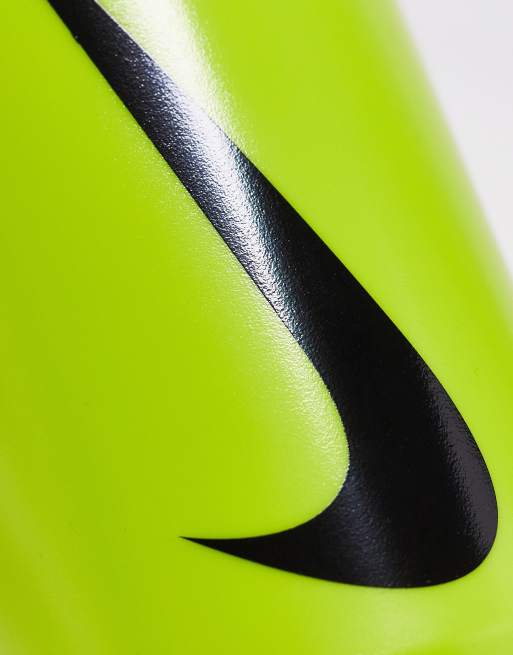Nike Training – Big Mouth 2.0 – Atomgrön vattenflaska, 651ml, 4 av 4