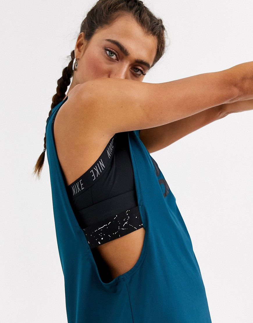Nike Training – Blågrönt linne med marmormönster