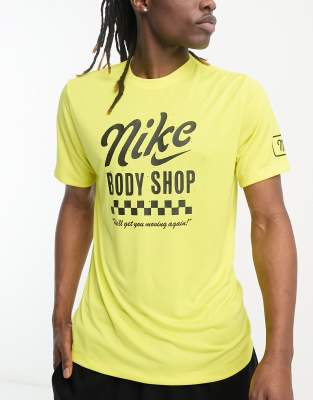 Yellow black and hot sale white nike shirt