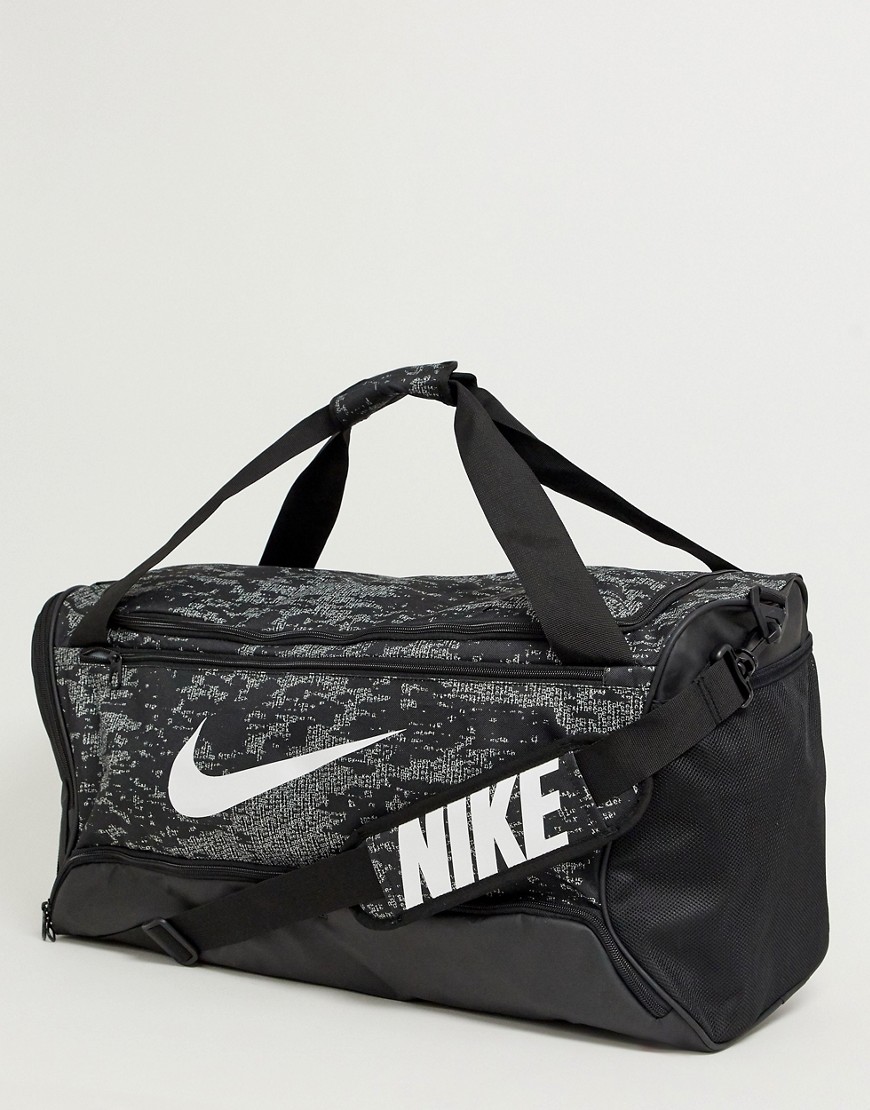 Nike Training Brasilia 9.0 holdall bag in camo-Black