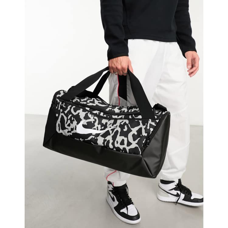 Nike Brasilia Printed Training Duffel Bag (White/Black/Black