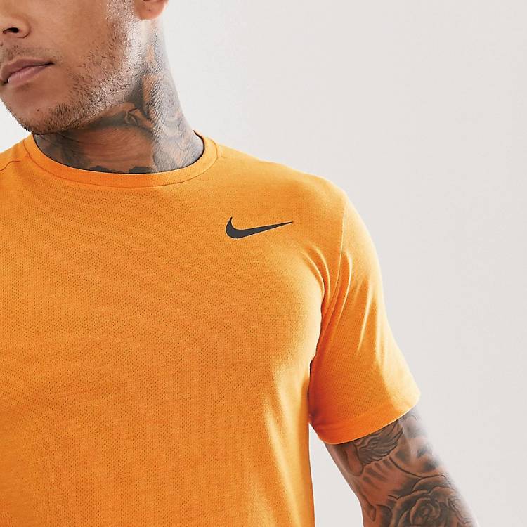 chauffør lave et eksperiment nåde Nike Training Breathe HyperDry t-shirt in orange | ASOS