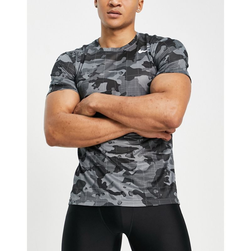 Uomo Activewear Nike Training - Camo Dri-FIT - T-shirt grigio scuro con stampa mimetica
