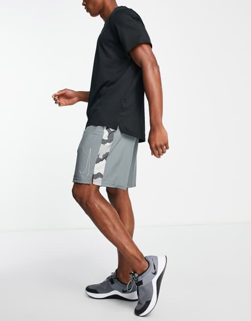 Nike Training Camo Flex Dri FIT Geweven short in grijs ASOS