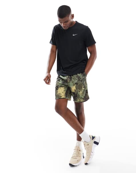 Nike Training camo print 7 inch shorts in green - view 1