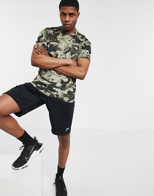Nike Training Camo t-shirt in khaki